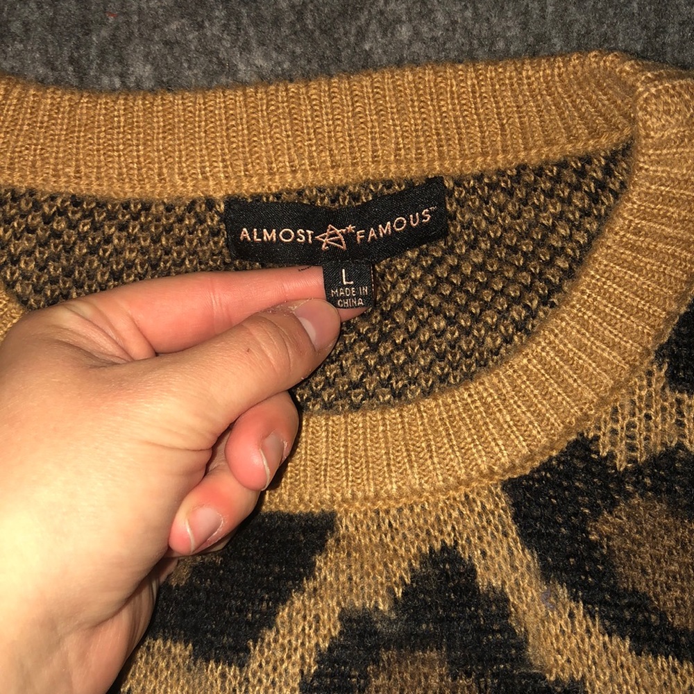 Leopard Sweater - Picture 2 of 3